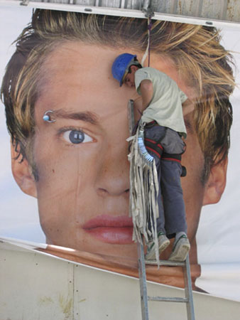 Advertising hoarding